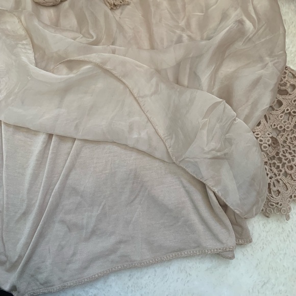 Le Marais bohemian inspired top - Picture 8 of 11